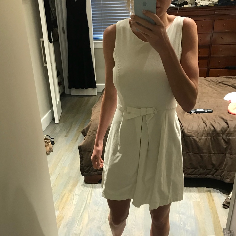 Lulu’s gorg white dress!